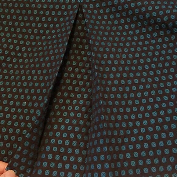 LOFT Professional Single Pleat Pencil Skirt - Picture 11 of 11